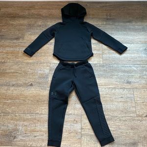 Boys UA hoodie & pants set, black, size XS.